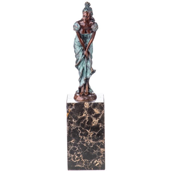 Grün Patinierte Bronzefigur Frau mit Rock BT901