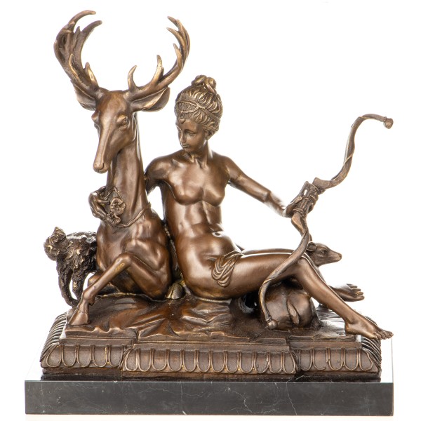 Mythologosche Bronzefigur Diana Göttin der Jagd mit Hirsch und Hunden YB880