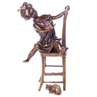 Bronzefigur Mädchen auf Stuhl mit Katze YB785 Bronzefigur Mädchen auf Stuhl mit Katze YB785