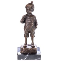 Bronzefigur "Junge mit Cigarette" nach Schmidt-Felling BT292 Bronzefigur "Junge mit Cigarette" nach Schmidt-Felling BT292
