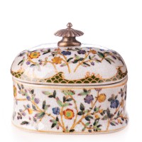 Porzellan mit Bronze Dose HM5218 Porzellan mit Bronze Dose HM5218