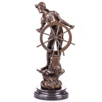 Bronzefigur Kapitän mit Steuerrad YB240 Bronzefigur Kapitän mit Steuerrad YB240