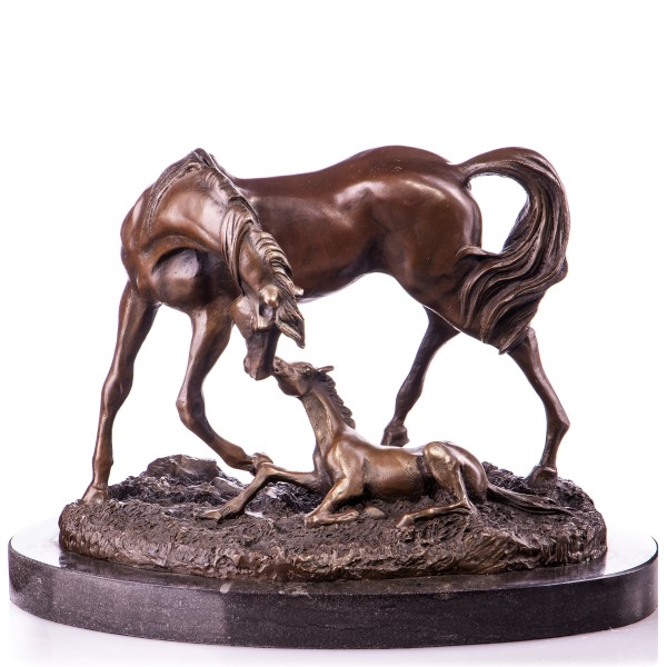 Bronzefigur Pferd mit Pfohlen YB105