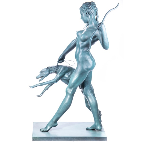 Grün Patinierte Art Deco Bronzefigur Diana mit Hund nach E.McCartan YB581